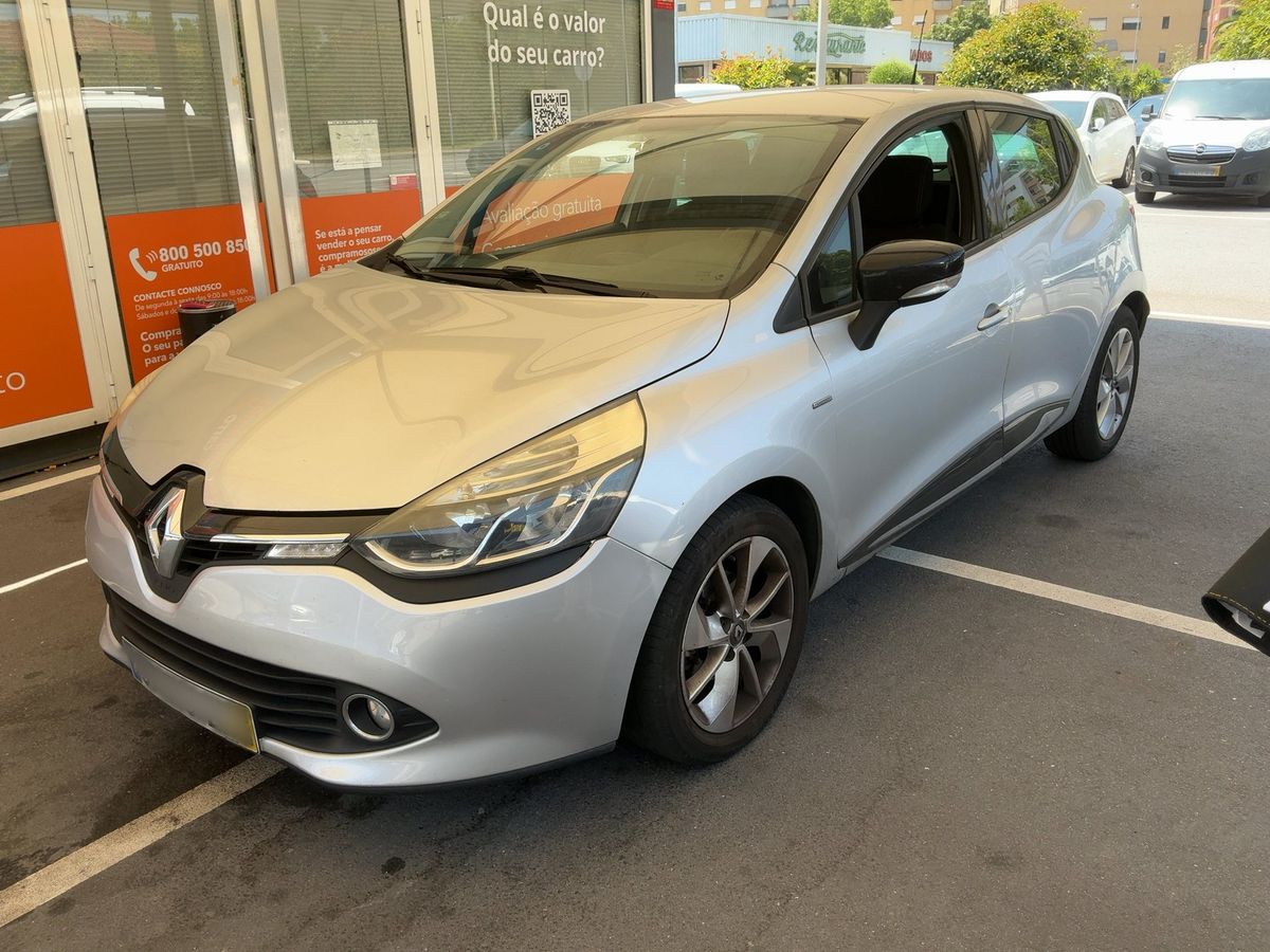Renault Clio 2016 — photo 1