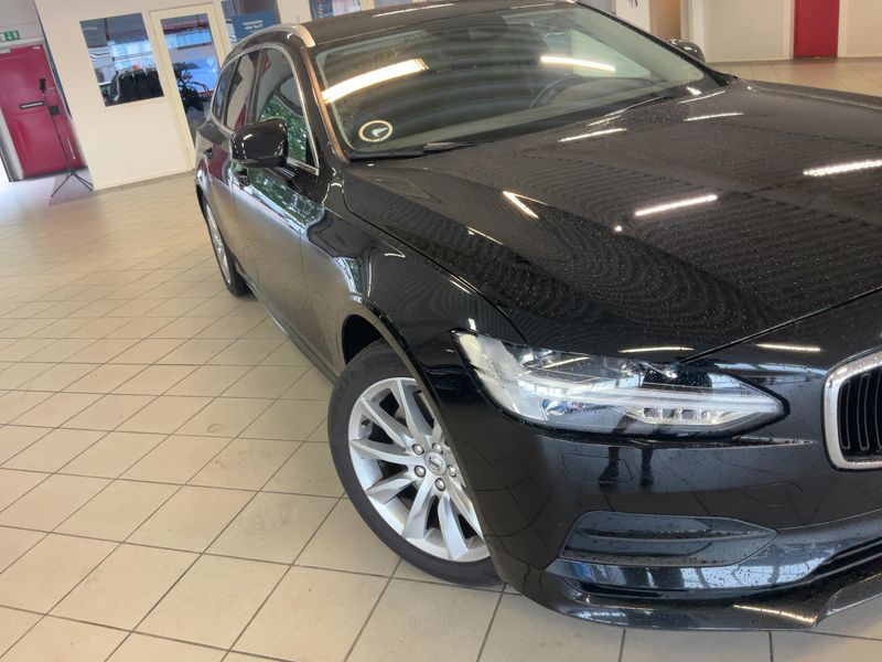 Volvo V90 2.0 T4 Momentum — zdjęcie 8