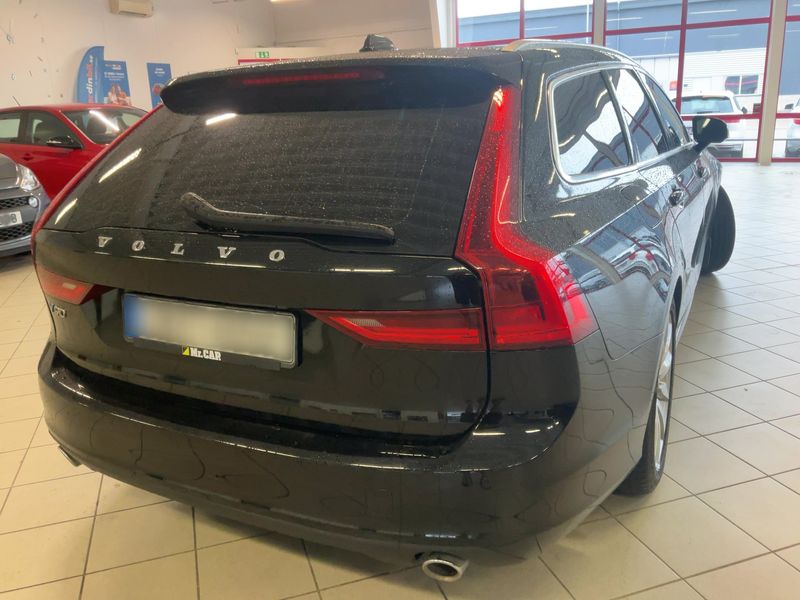 Volvo V90 2.0 T4 Momentum — zdjęcie 6