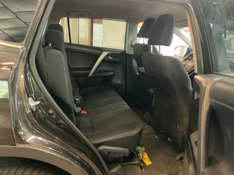 Toyota RAV 4 2.0 D-4D Life 2015 – снимка 19