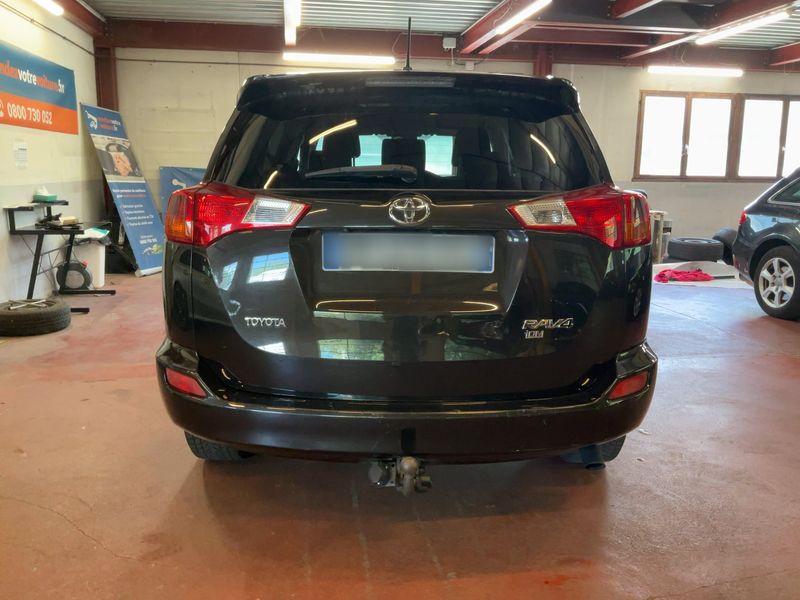 Toyota RAV 4 2.0 D-4D Life 2015 – снимка 7