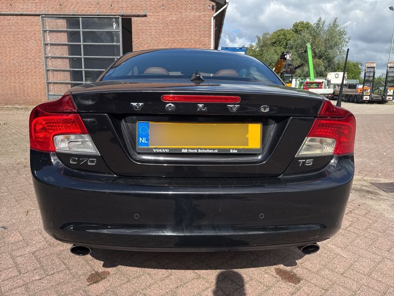 Volvo C70 2.5 T5 Momentum — zdjęcie 4