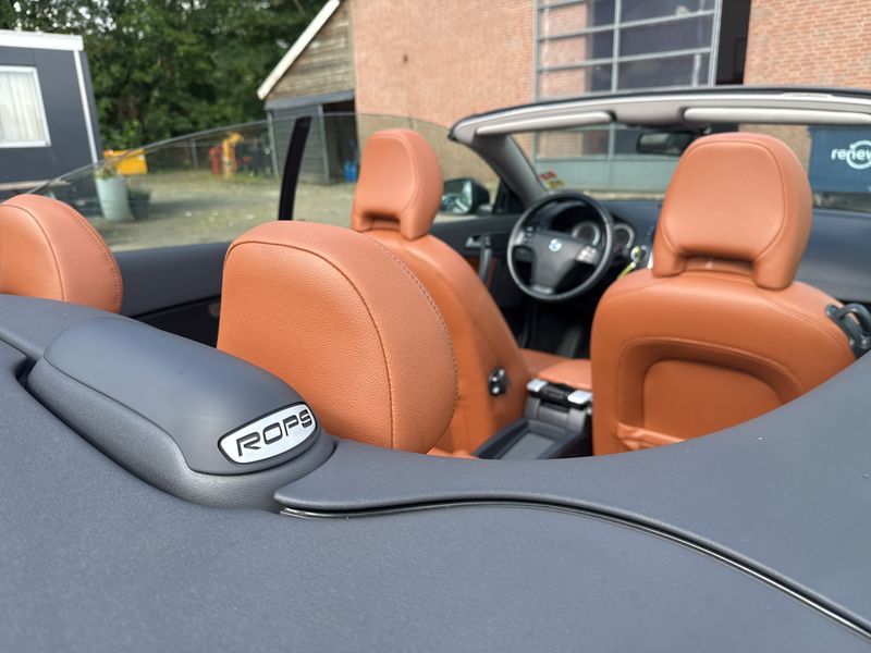 Volvo C70 2.5 T5 Momentum — zdjęcie 20