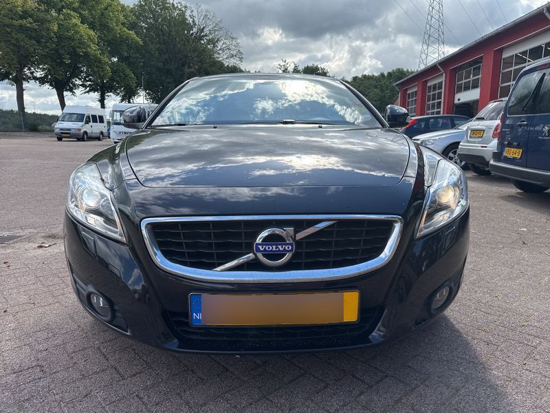Volvo C70 2.5 T5 Momentum — zdjęcie 7