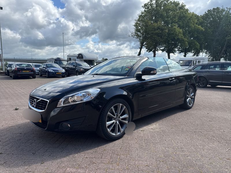 Volvo C70 2.5 T5 Momentum — zdjęcie 15