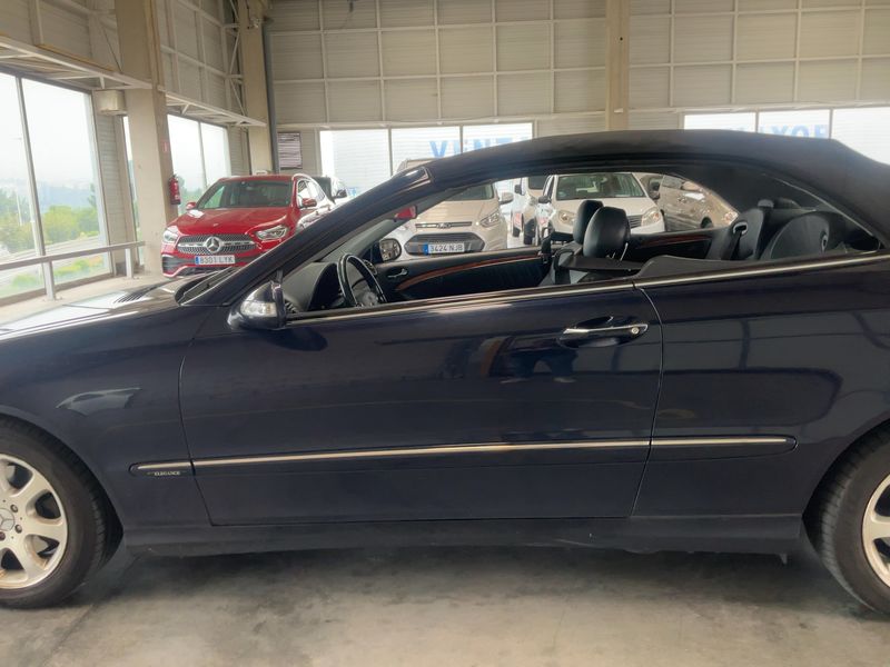 Mercedes-Benz CLK-Klasse CLK 240 Elegance — zdjęcie 4