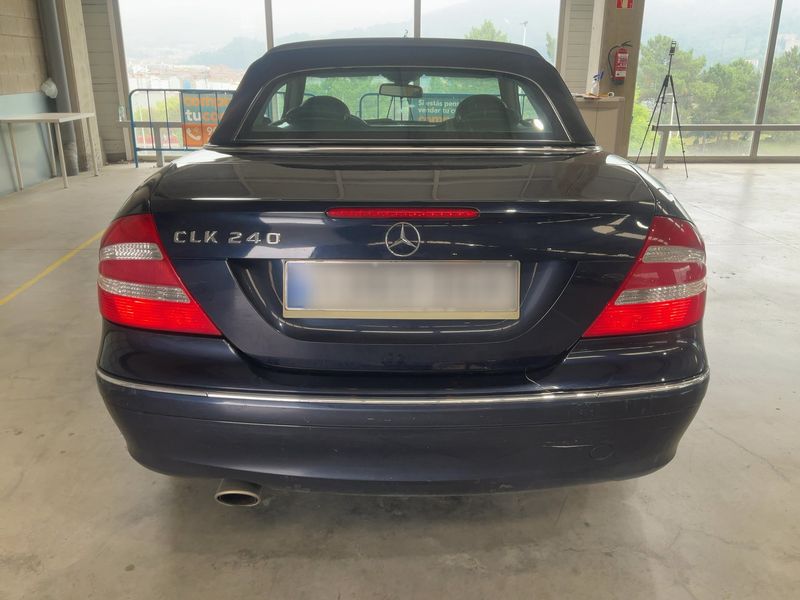 Mercedes-Benz CLK-Klasse CLK 240 Elegance — zdjęcie 5