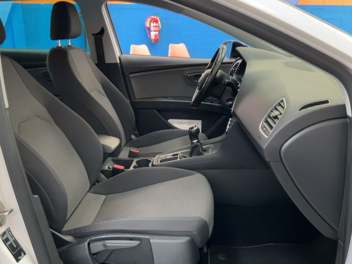Seat Leon 2017 — photo 17