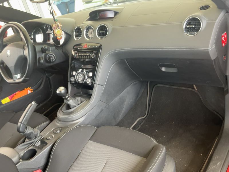 Peugeot RCZ 2.0 HDi Basis — zdjęcie 12
