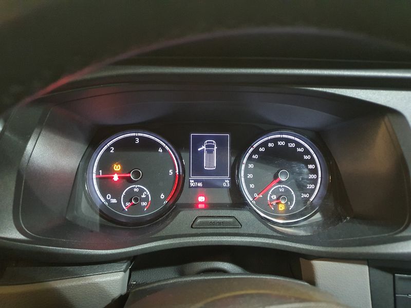 Volkswagen T6 Caravelle 2.0 TDI Comfortline FWD — zdjęcie 12