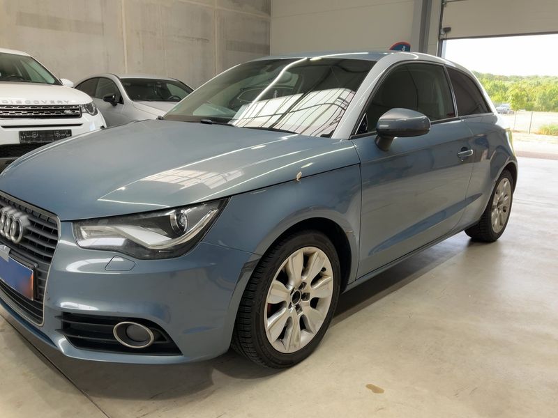 Audi A1 1.4 TFSI Ambition — zdjęcie 2