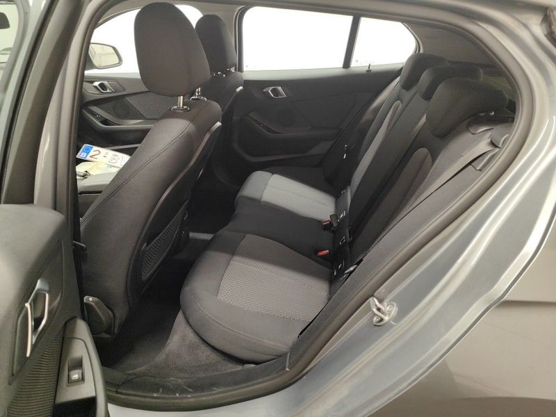 BMW 1er 116d Advantage 2022 – снимка 14