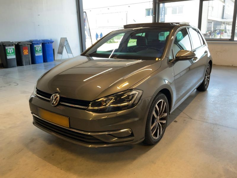 Volkswagen Golf VII 2.0 TDI Join