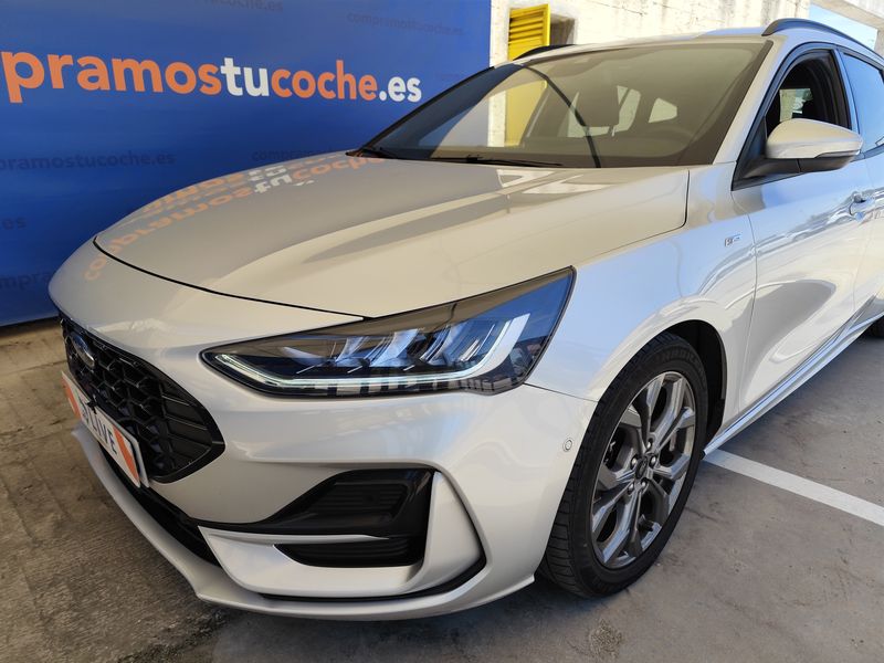 Ford Focus 1.0 EcoBoost Mild-Hybrid ST-Line — zdjęcie 2