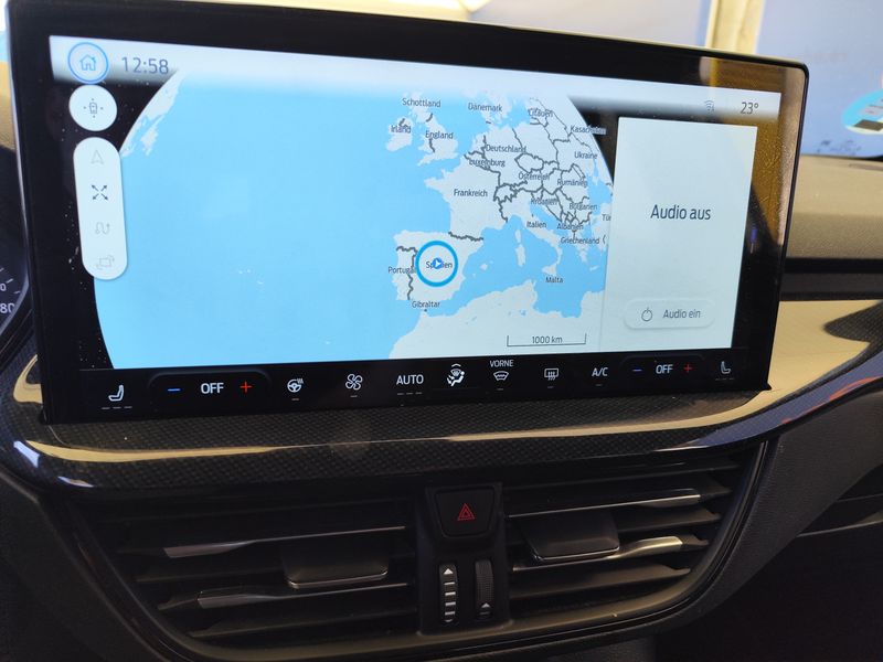 Ford Focus 1.0 EcoBoost Mild-Hybrid ST-Line — zdjęcie 13