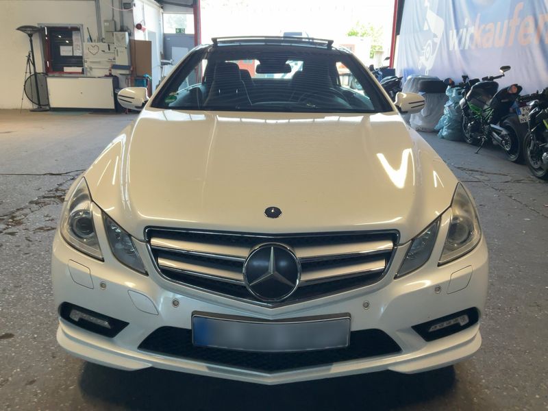 Mercedes-Benz E-Klasse E 350 CGI BlueEfficiency Avantgarde — zdjęcie 9