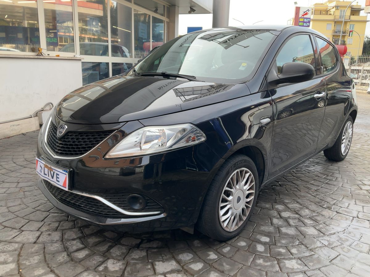 Lancia Ypsilon d'occasion