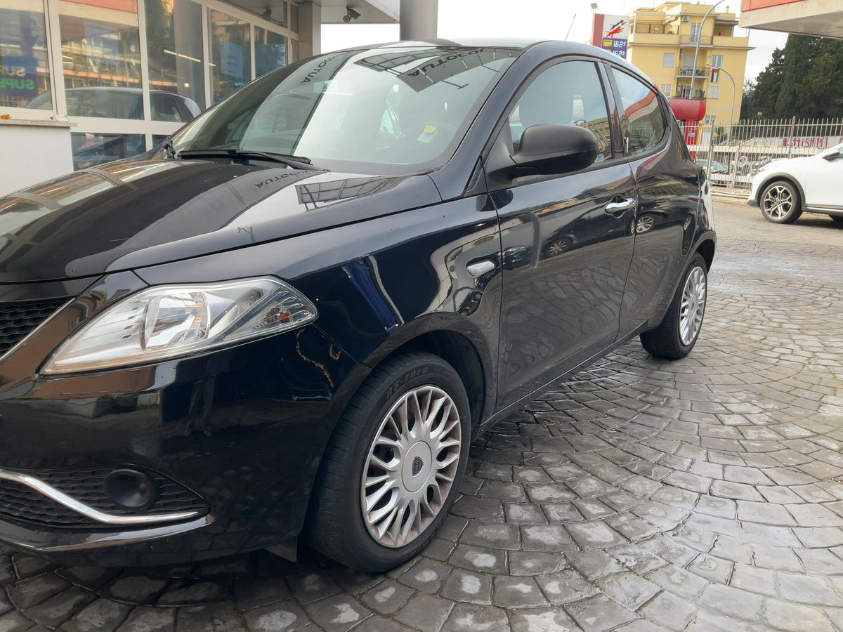 Lancia Ypsilon d'occasion