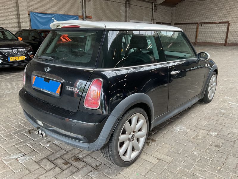 MINI Cooper S — zdjęcie 2