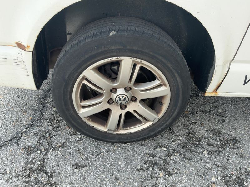 Volkswagen T5 Kombi 2.0 TDI 2012 – снимка 9