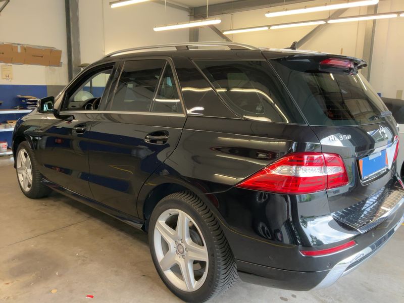 Mercedes-Benz M-Klasse ML 350 BlueEfficiency — zdjęcie 3