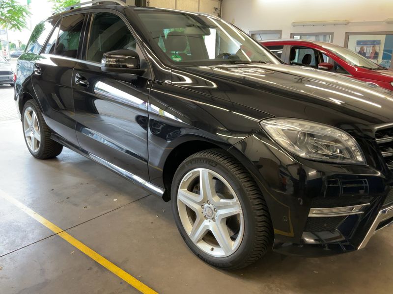 Mercedes-Benz M-Klasse ML 350 BlueEfficiency — zdjęcie 8