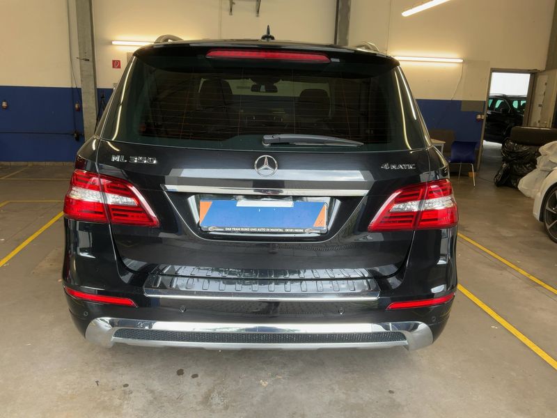 Mercedes-Benz M-Klasse ML 350 BlueEfficiency — zdjęcie 5