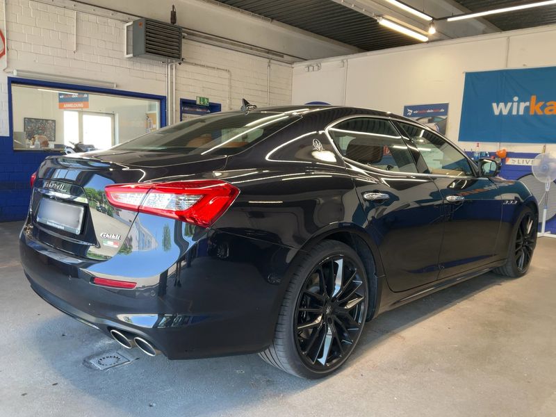 Maserati Ghibli 3.0 V6 TwinTurbo Gran Lusso S Q4 — zdjęcie 6