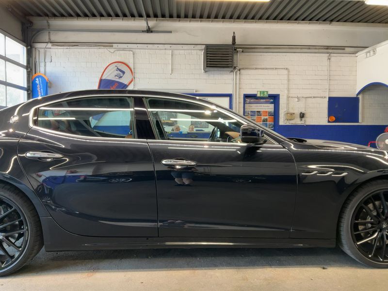 Maserati Ghibli 3.0 V6 TwinTurbo Gran Lusso S Q4 — zdjęcie 7
