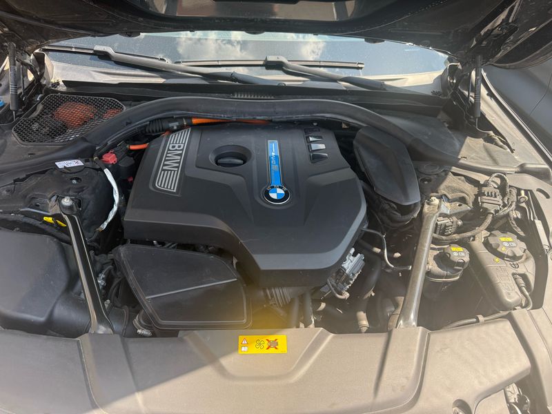 BMW 7er 740e IPerformance — zdjęcie 8