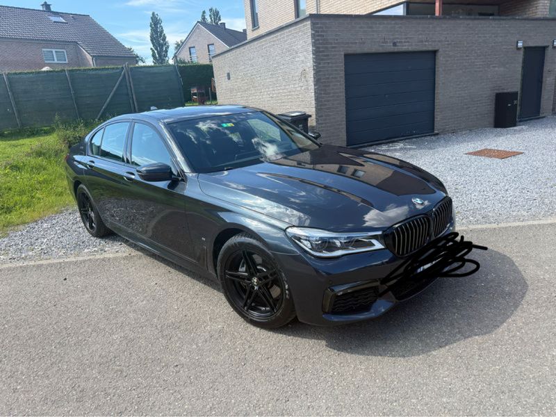 BMW 7er 740e IPerformance — zdjęcie 6