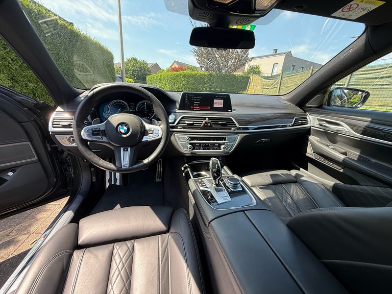 BMW 7er 740e IPerformance — zdjęcie 11