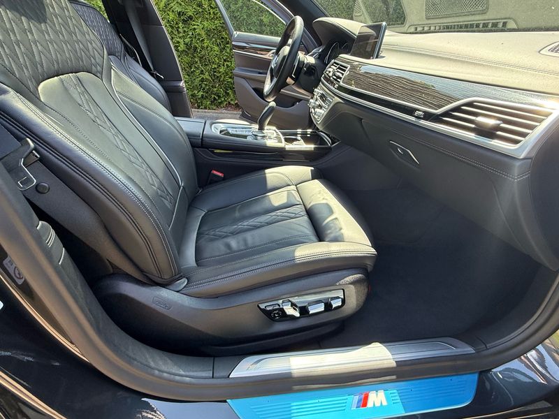 BMW 7er 740e IPerformance — zdjęcie 10