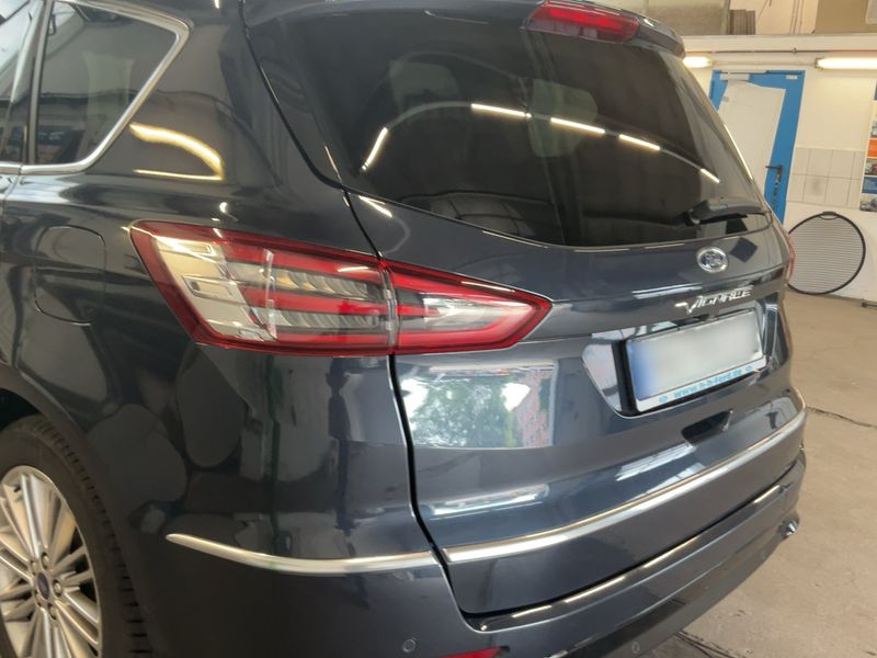 Ford S-Max 2.0 TDCi EcoBlue Vignale AWD — zdjęcie 3