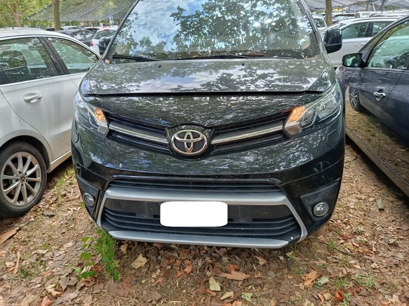 Toyota ProAce Verso 1.5 D-4D Compact Executive — zdjęcie 7