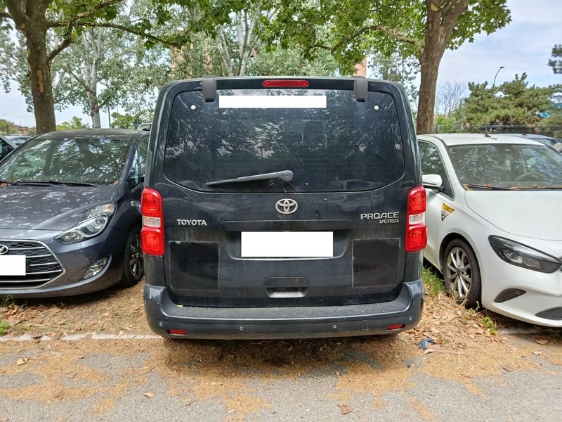 Toyota ProAce Verso 1.5 D-4D Compact Executive — zdjęcie 4