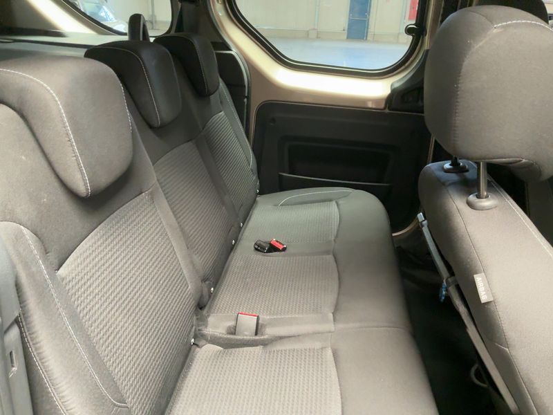 Dacia Dokker 1.3 TCe Comfort — zdjęcie 14
