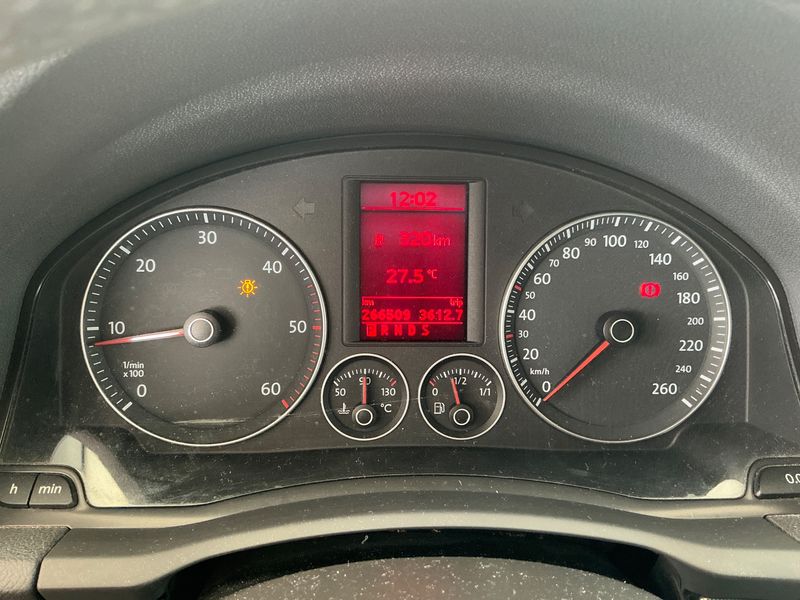 Volkswagen Golf V 2.0 TDI Highline — zdjęcie 4