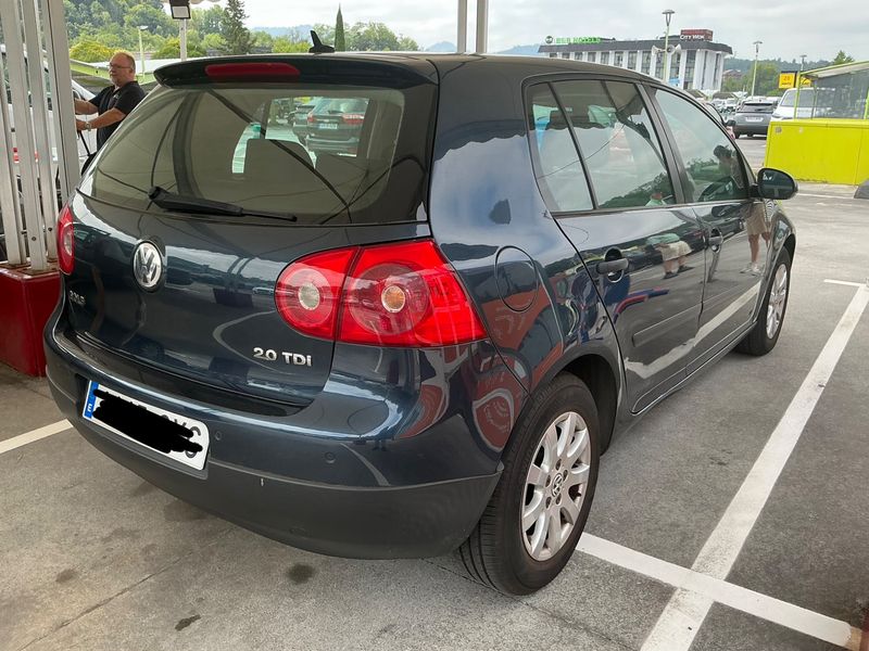 Volkswagen Golf V 2.0 TDI Highline — zdjęcie 2