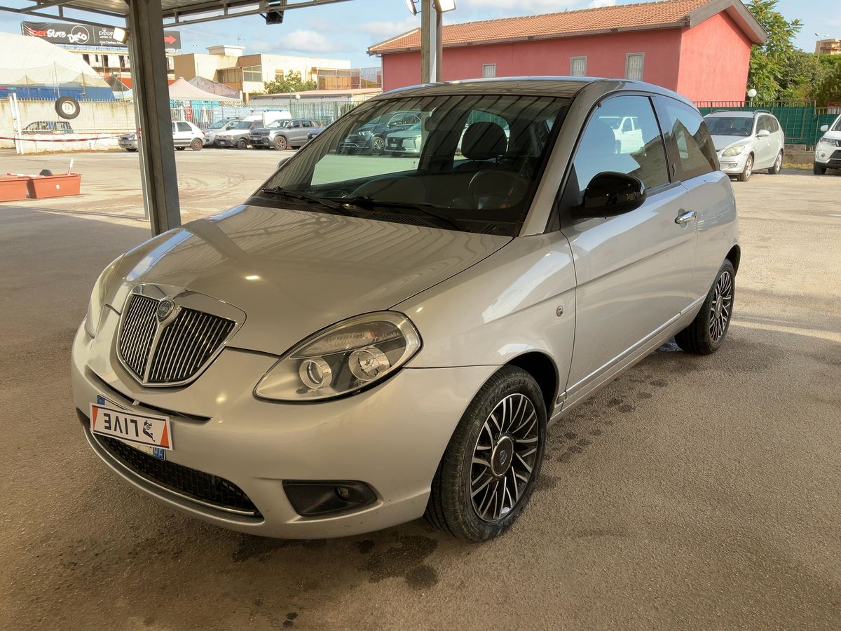 Lancia Ypsilon 1.3 JTD Multijet Diva