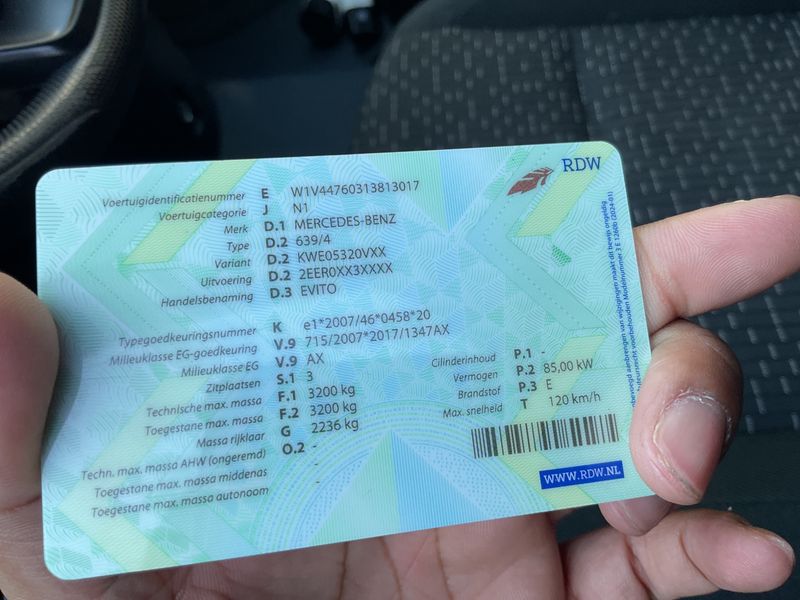 Mercedes-Benz Vito eVito lang — zdjęcie 15