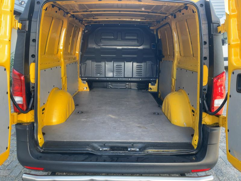 Mercedes-Benz Vito eVito lang — zdjęcie 10