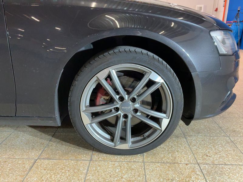 Audi A4 2.0 TDI Ambiente 2013 – снимка 11