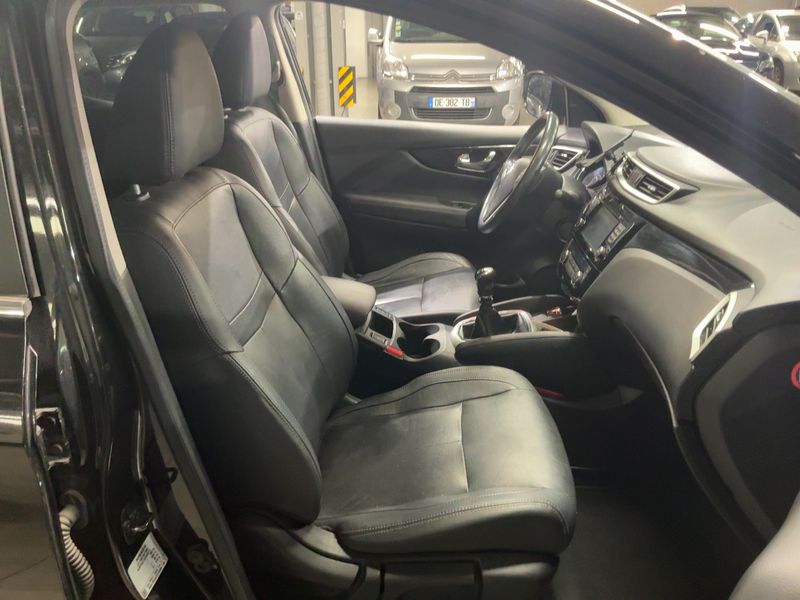 Nissan Qashqai 1.2 Tekna — zdjęcie 11
