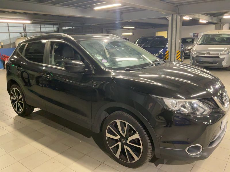 Nissan Qashqai 1.2 Tekna — zdjęcie 8