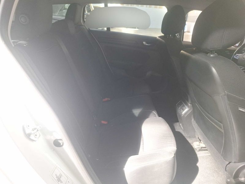 Renault Megane 1.5 dCi Energy Business — zdjęcie 14