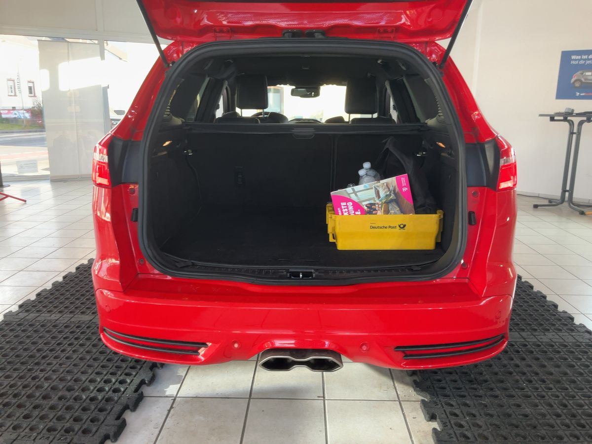 Ford Focus 2016 — photo 17