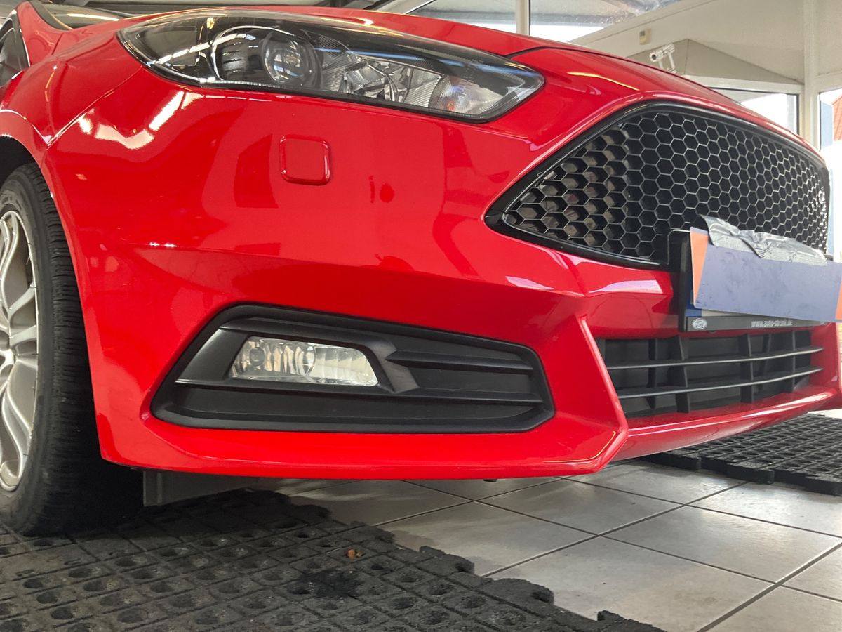 Ford Focus 2016 — photo 37