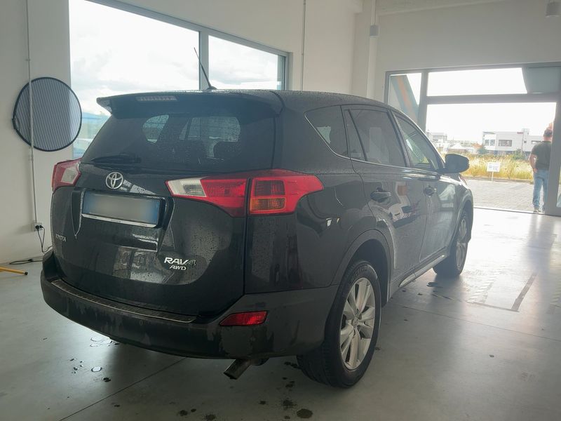 Toyota RAV 4 2.0 D-4D Style 2015 – снимка 8