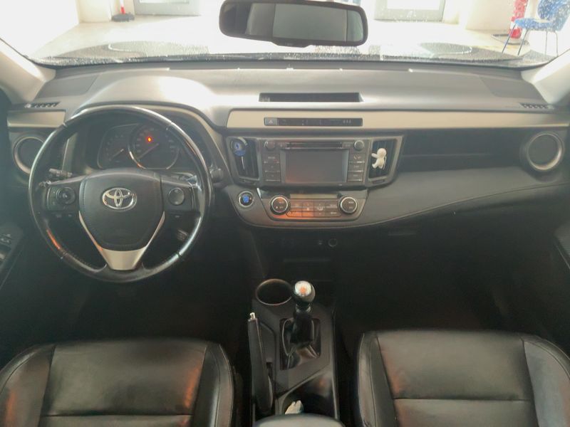 Toyota RAV 4 2.0 D-4D Style 2015 – снимка 17